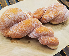 ツイストドーナッツ