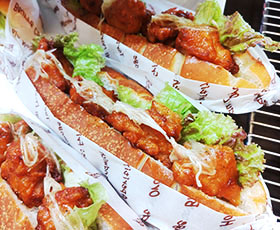 鶏からの塩ネギサンド